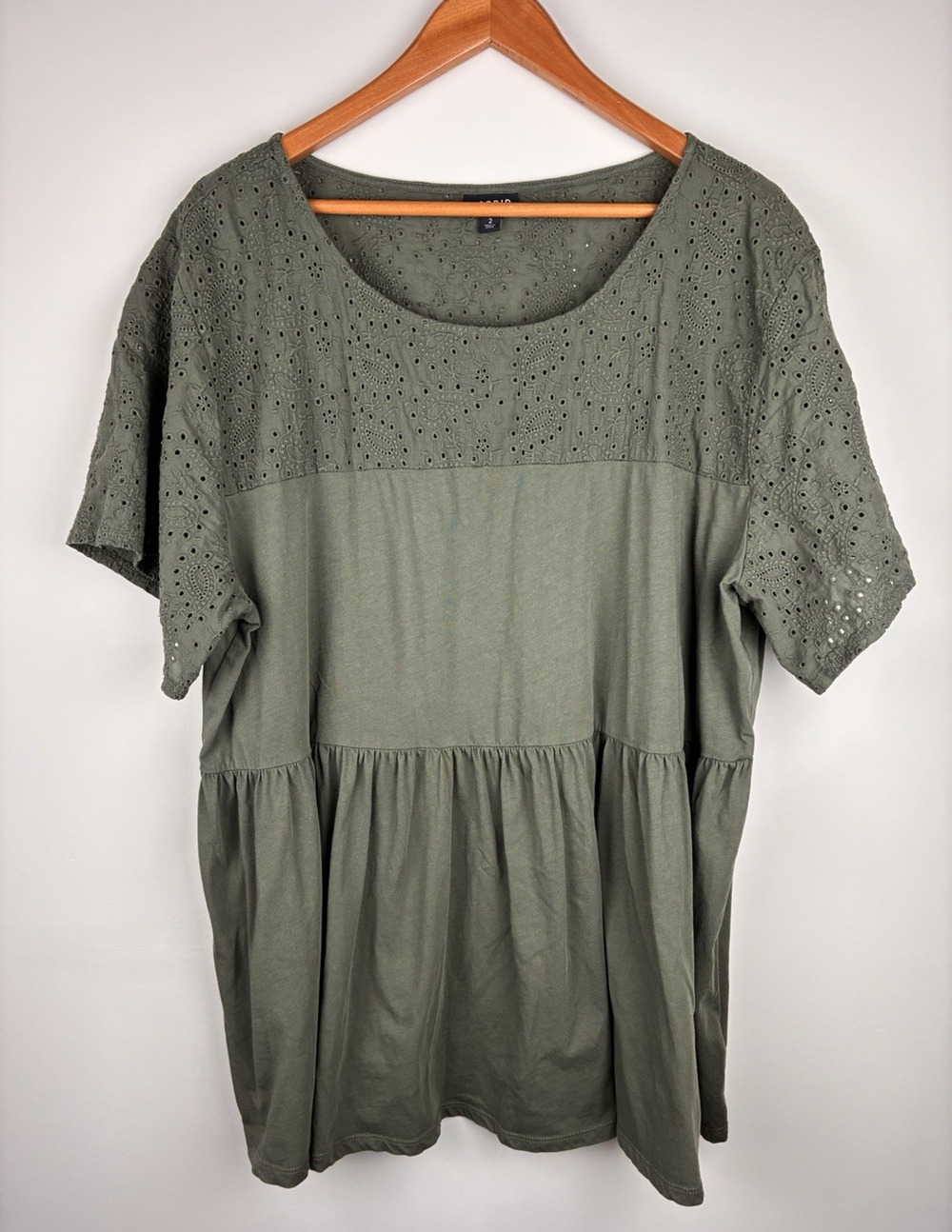 Torrid Olive Green Eyelet Lace Babydoll Top Size 2 Boho Romantic 100% Cotton